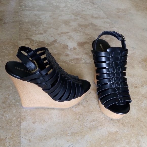 Mossimo Wedges - Picture 1 of 5